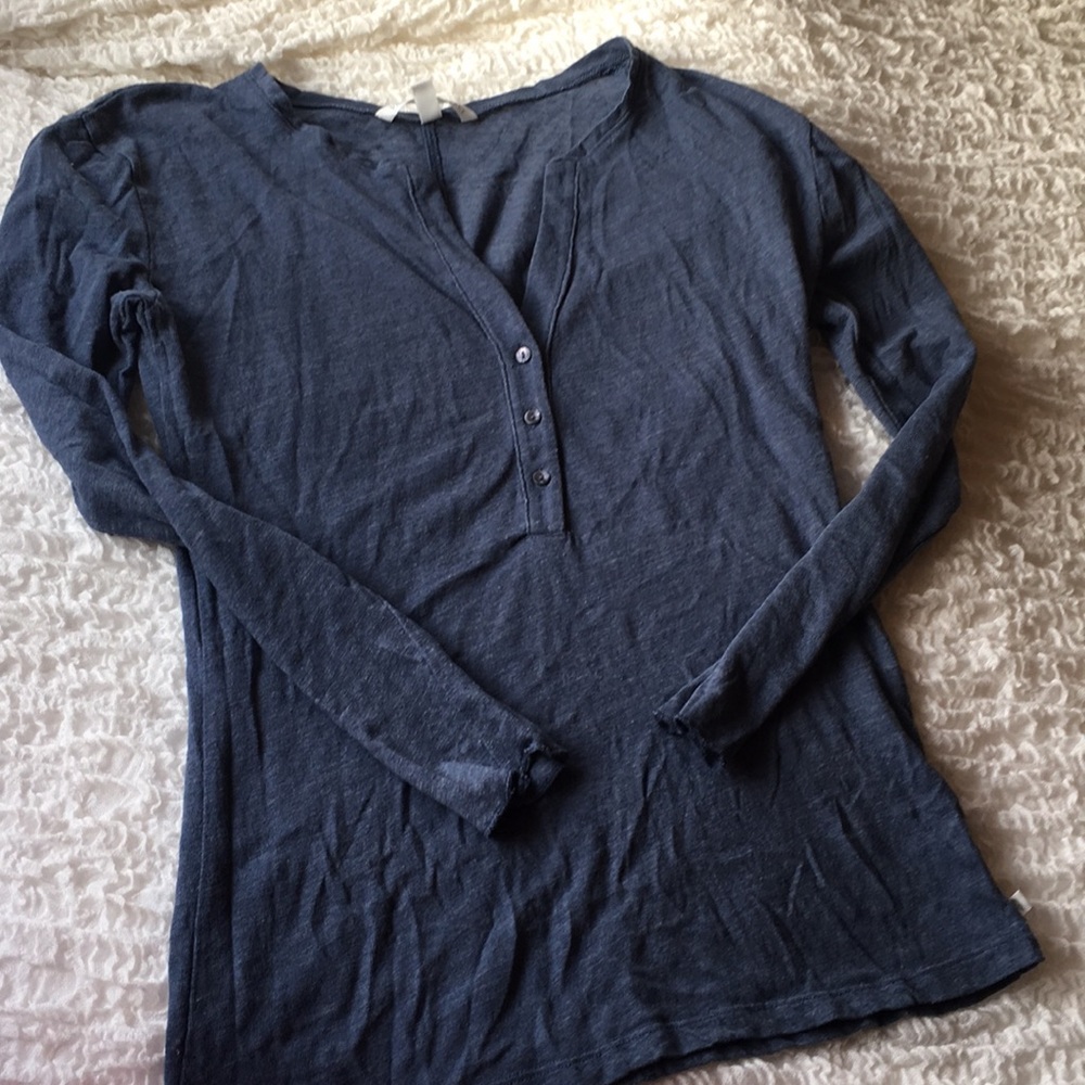 Vintage Henley Tee 👽